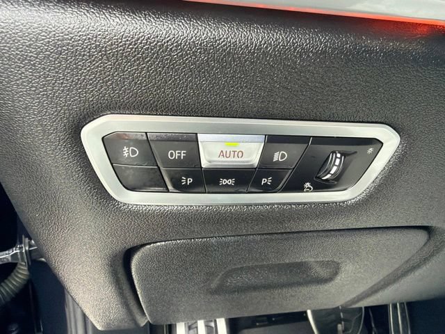 Used 2020 BMW X7 xDrive40i w/ M Sport Package AWD/4WD image 21