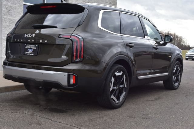 Used 2023 Kia Telluride EX X-Line image 16