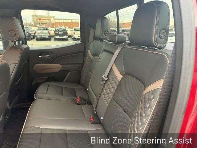 Used 2024 GMC Canyon Denali image 23