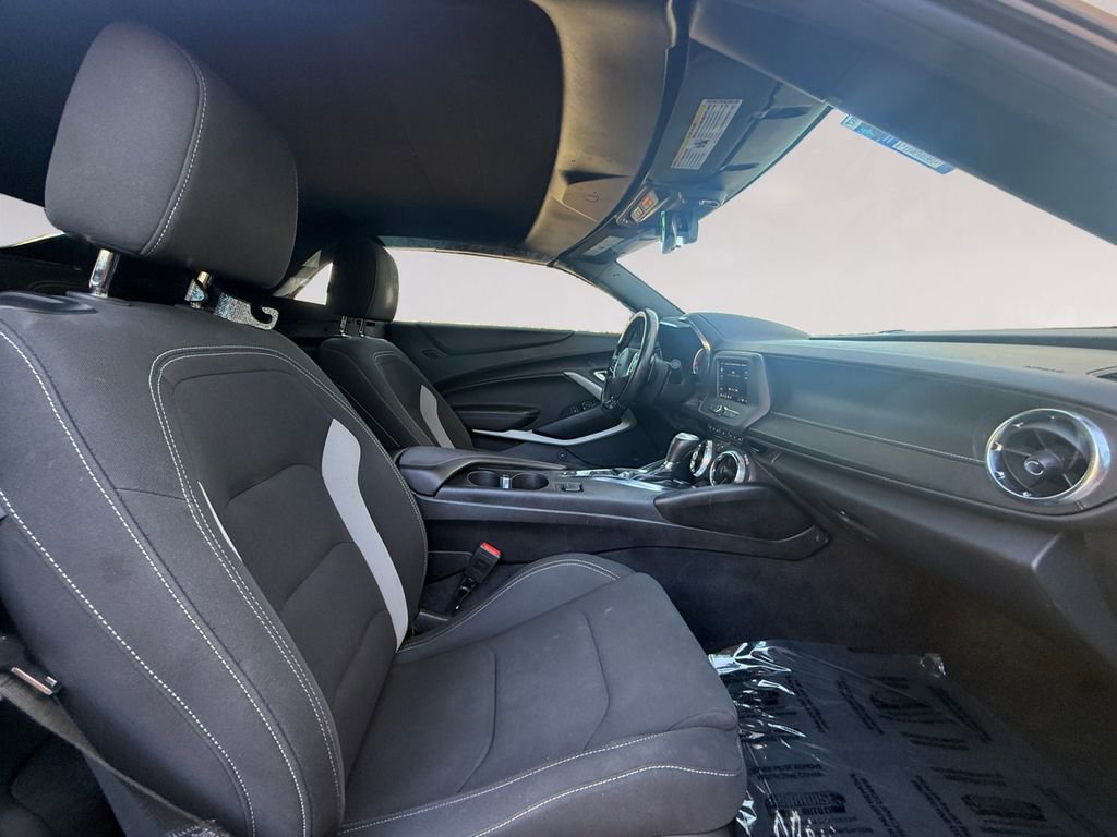 Used 2023 Chevrolet Camaro LT image 17