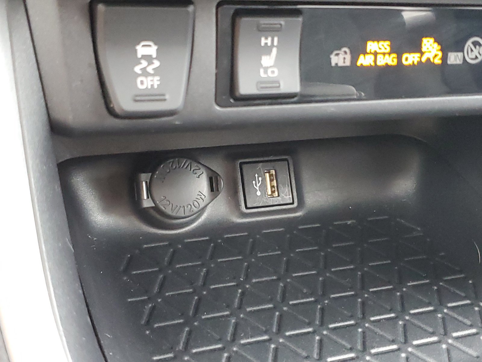 Certified 2025 Toyota RAV4 XLE w/ Convenience Package AWD/4WD image 29