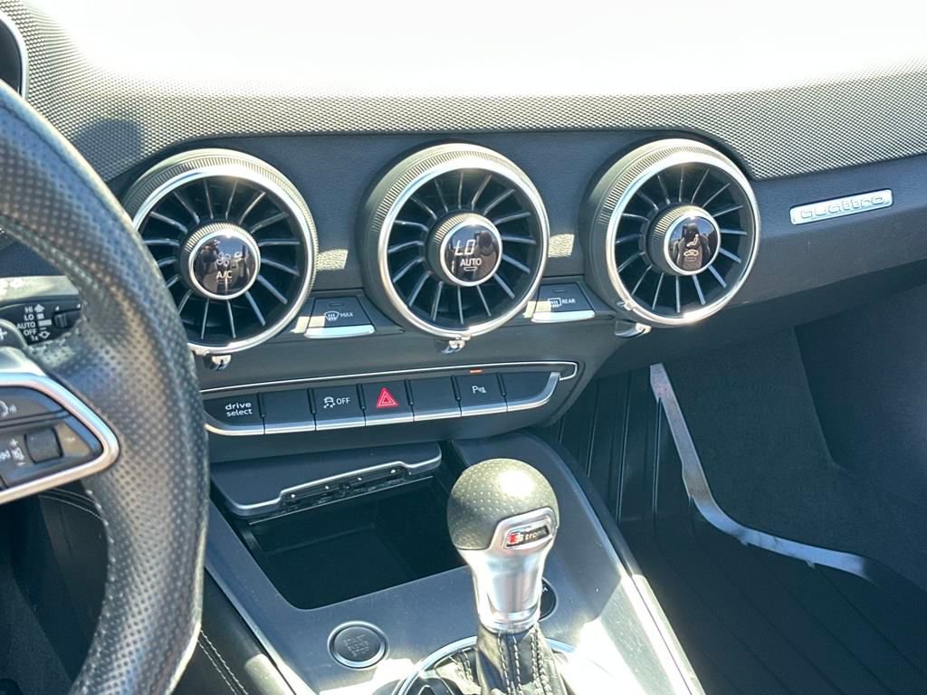 Used 2018 Audi TT 2.0T w/ Technology Package image 15