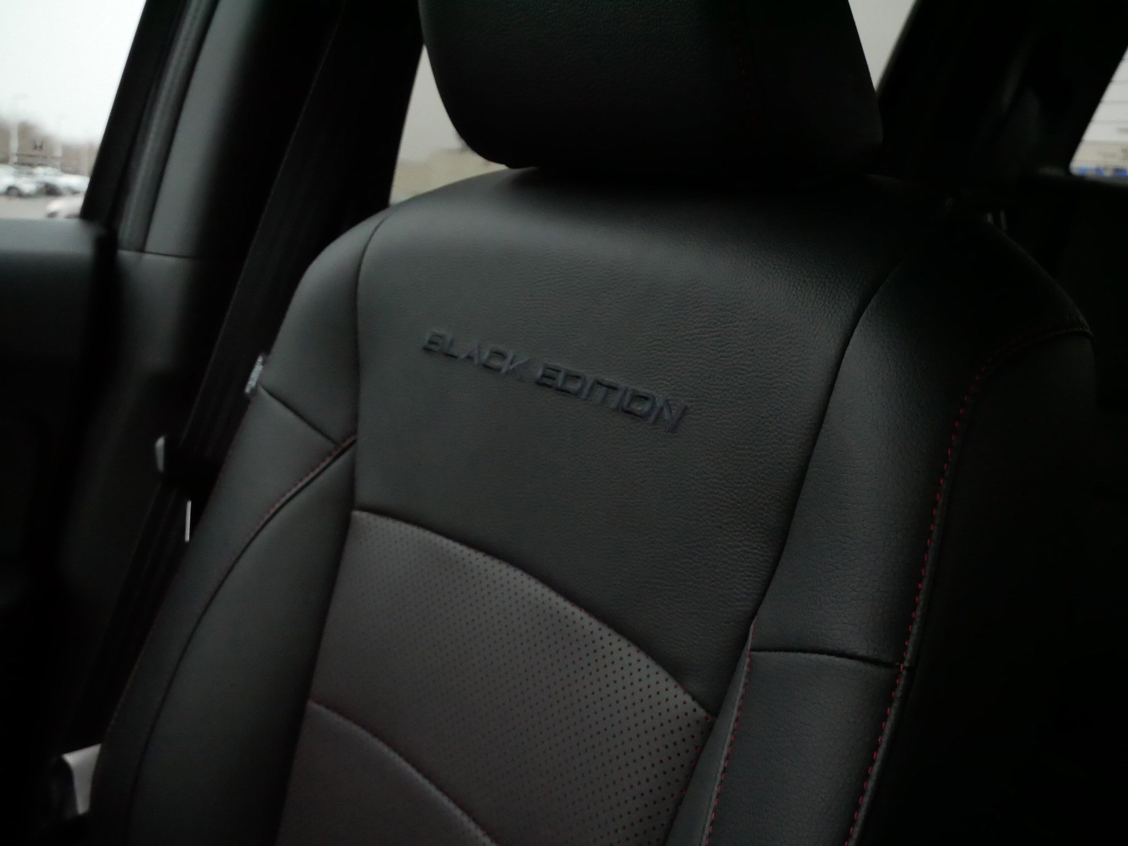 Used 2025 Honda Ridgeline Black Edition image 33