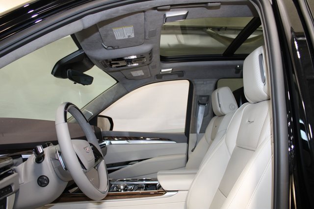 New 2026 Cadillac Escalade Platinum Luxury image 6