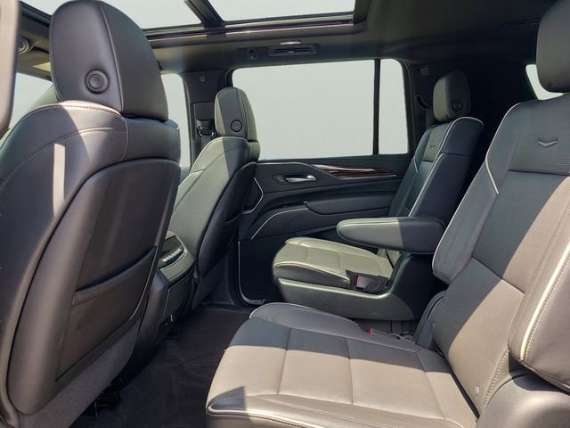 Used 2023 Cadillac Escalade ESV Premium Luxury AWD/4WD image 9