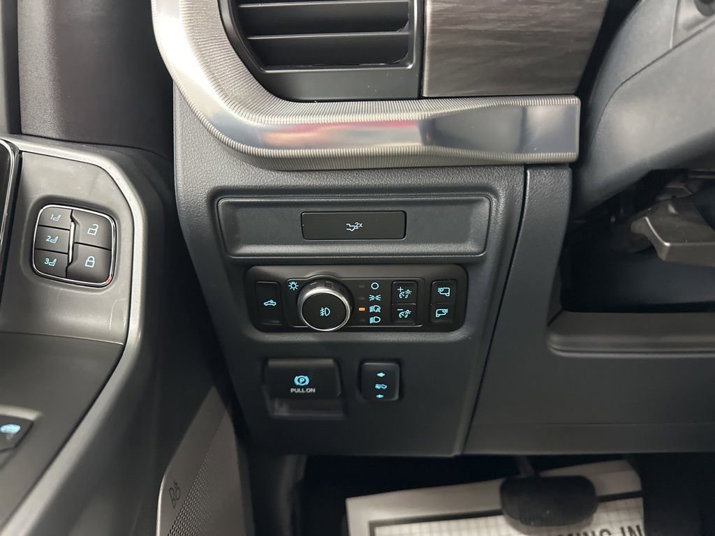 New 2026 Ford F150 Lariat w/ Equipment Group 501A Mid image 34