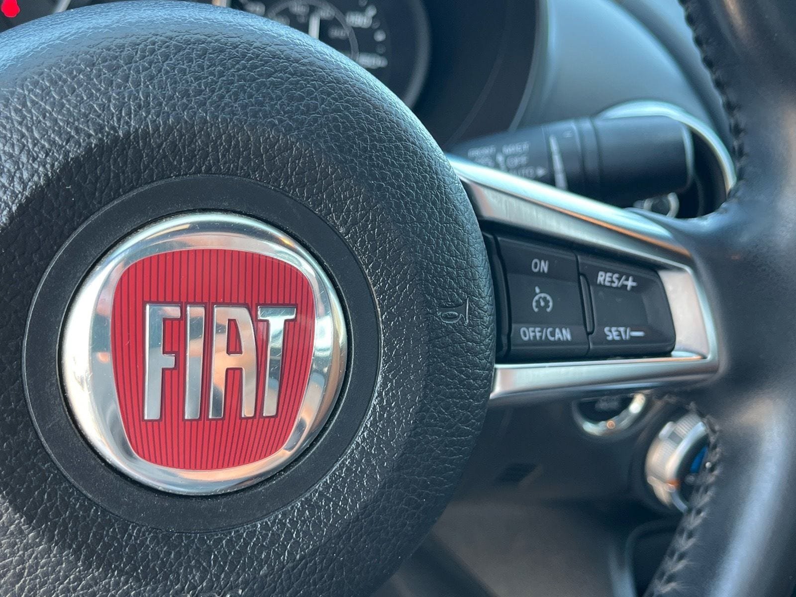 Used 2017 FIAT 124 Spider Lusso RWD image 17