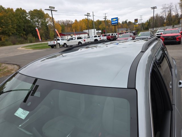 New 2027 Chevrolet Traverse LT w/ LPO, Floor Liner Package AWD/4WD image 17