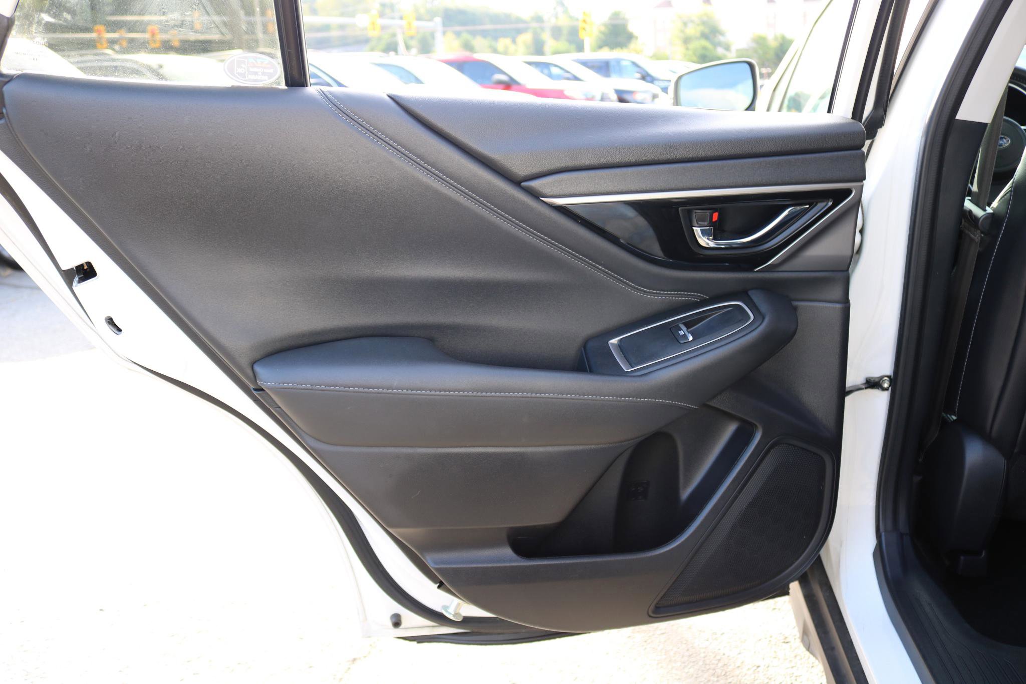 Used 2020 Subaru Outback Limited image 37