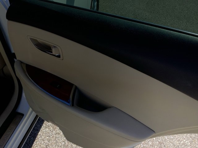 Used 2010 Lexus ES 350 w/ Preferred Accessory Package FWD image 18