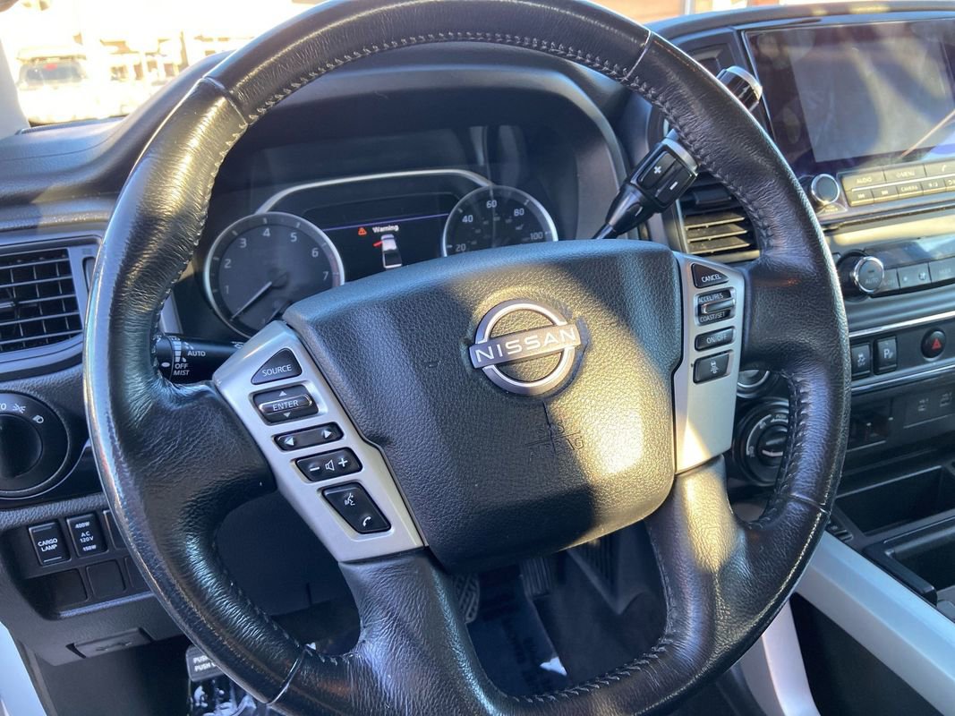 Used 2023 Nissan Titan SV w/ SV Convenience Package image 18