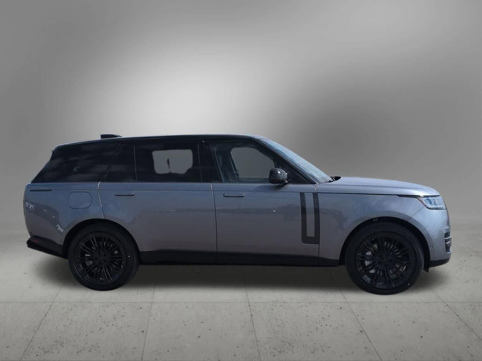 New 2026 Land Rover Range Rover Long Wheelbase SE AWD/4WD image 7