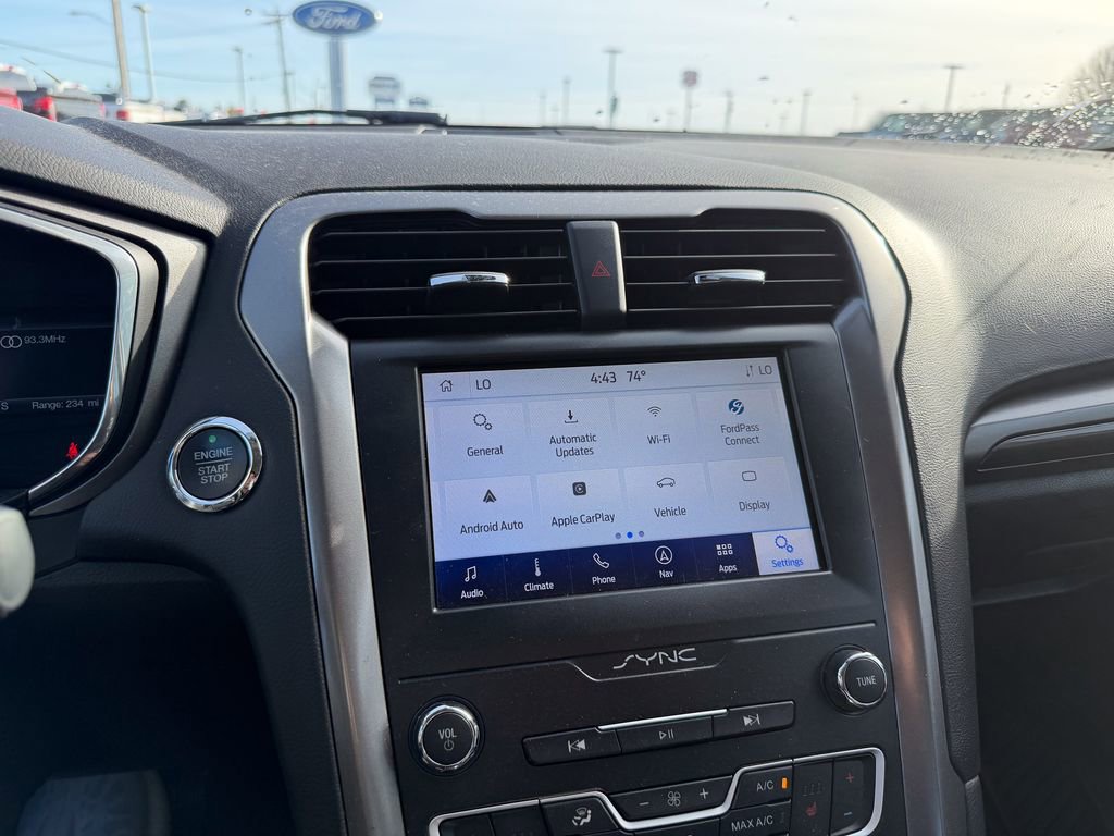 Certified 2020 Ford Fusion SEL image 23