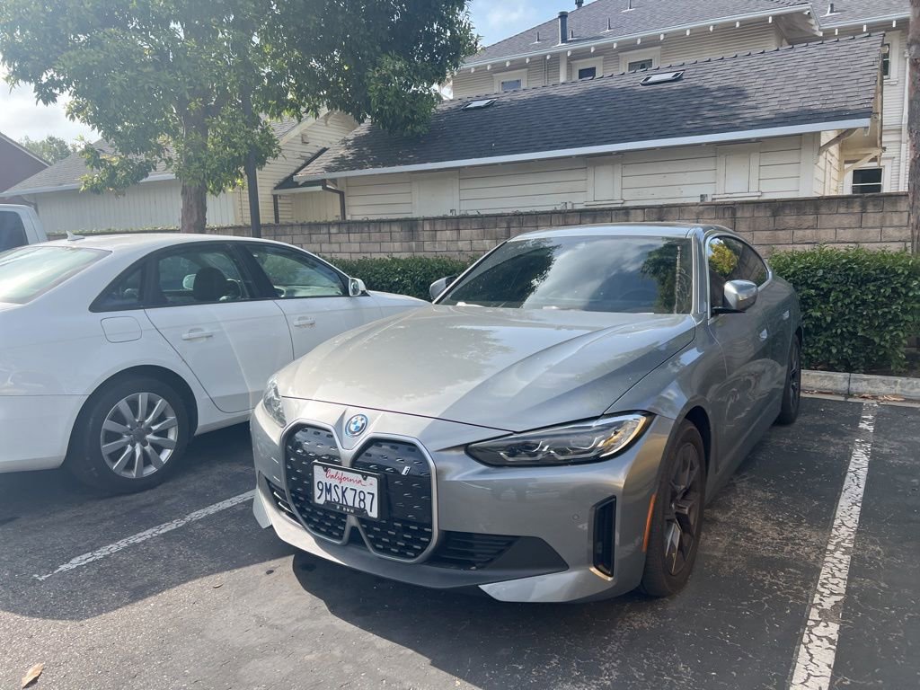 Certified 2024 BMW i4 eDrive40 w/ Premium Package RWD image 3