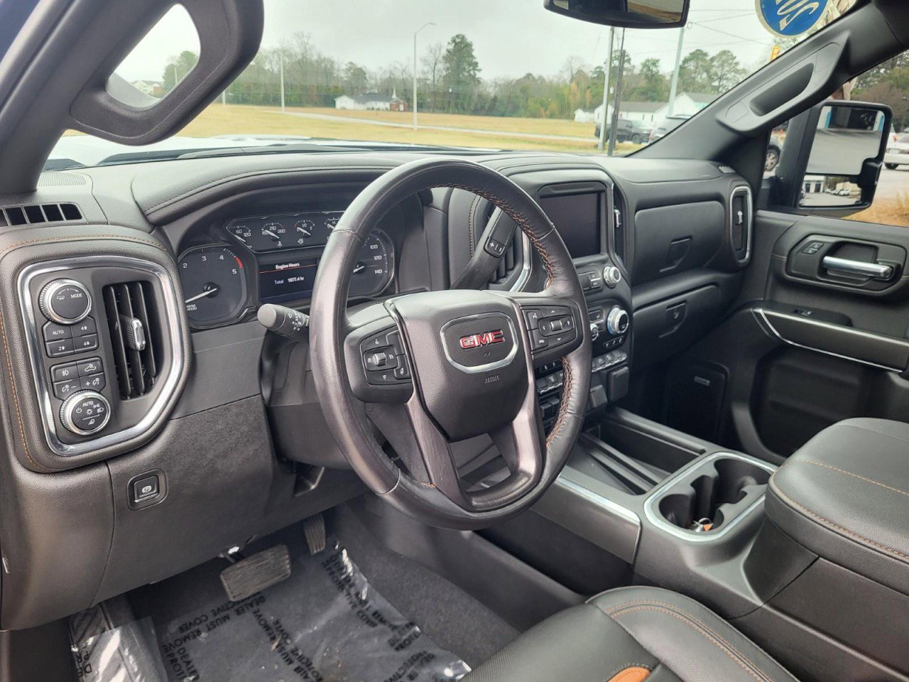 Used 2023 GMC Sierra 2500 AT4 w/ AT4 Preferred Package image 11