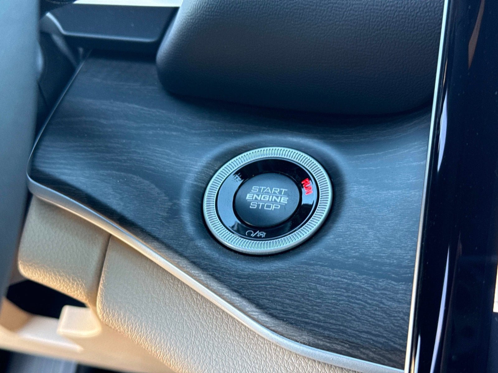 New 2025 Jeep Grand Cherokee Limited AWD/4WD image 29