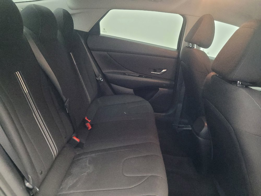 Used 2021 Hyundai Elantra SEL w/ Convenience Package FWD image 19
