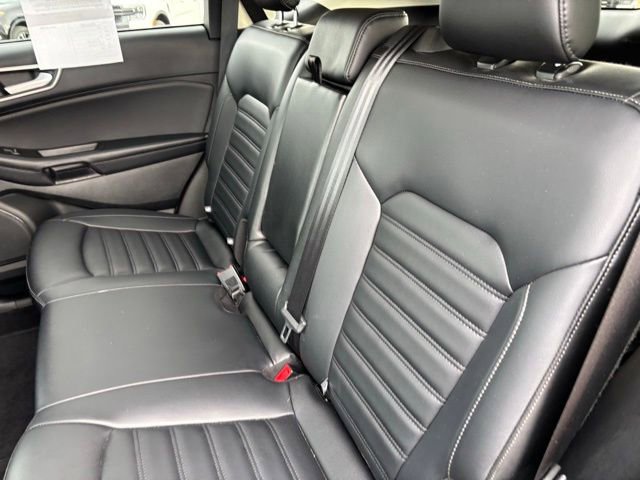 Certified 2024 Ford Edge SEL w/ Convenience Package image 18