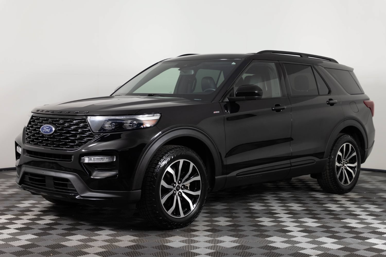Used 2022 Ford Explorer ST-Line w/ Class IV Trailer Tow Package