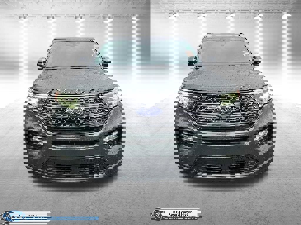 Used 2023 Ford Explorer XLT w/ Equipment Group 202A image 4