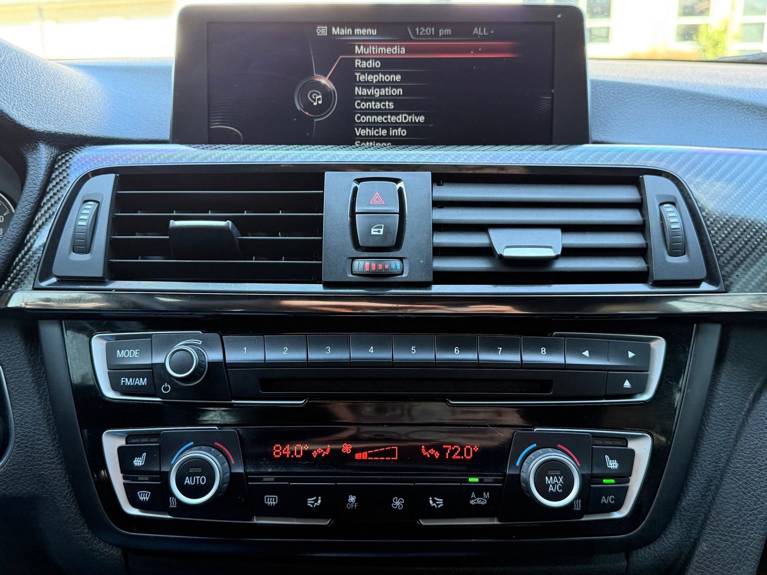 Used 2015 BMW M4 Convertible image 30