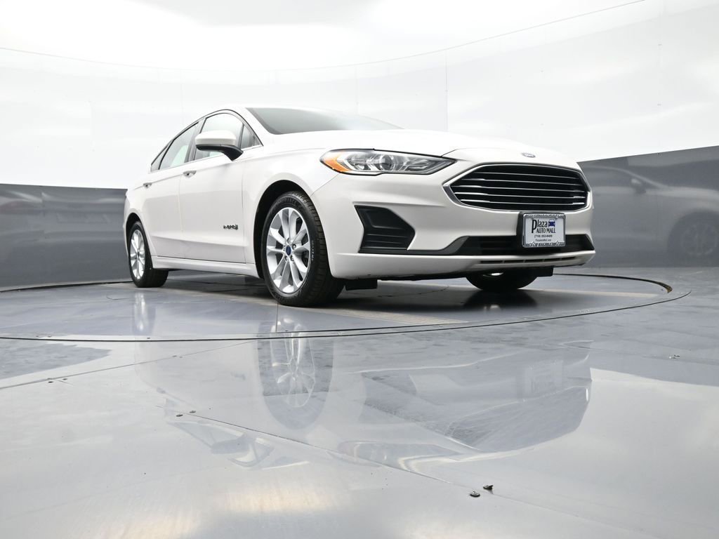 Used 2019 Ford Fusion SE FWD image 27