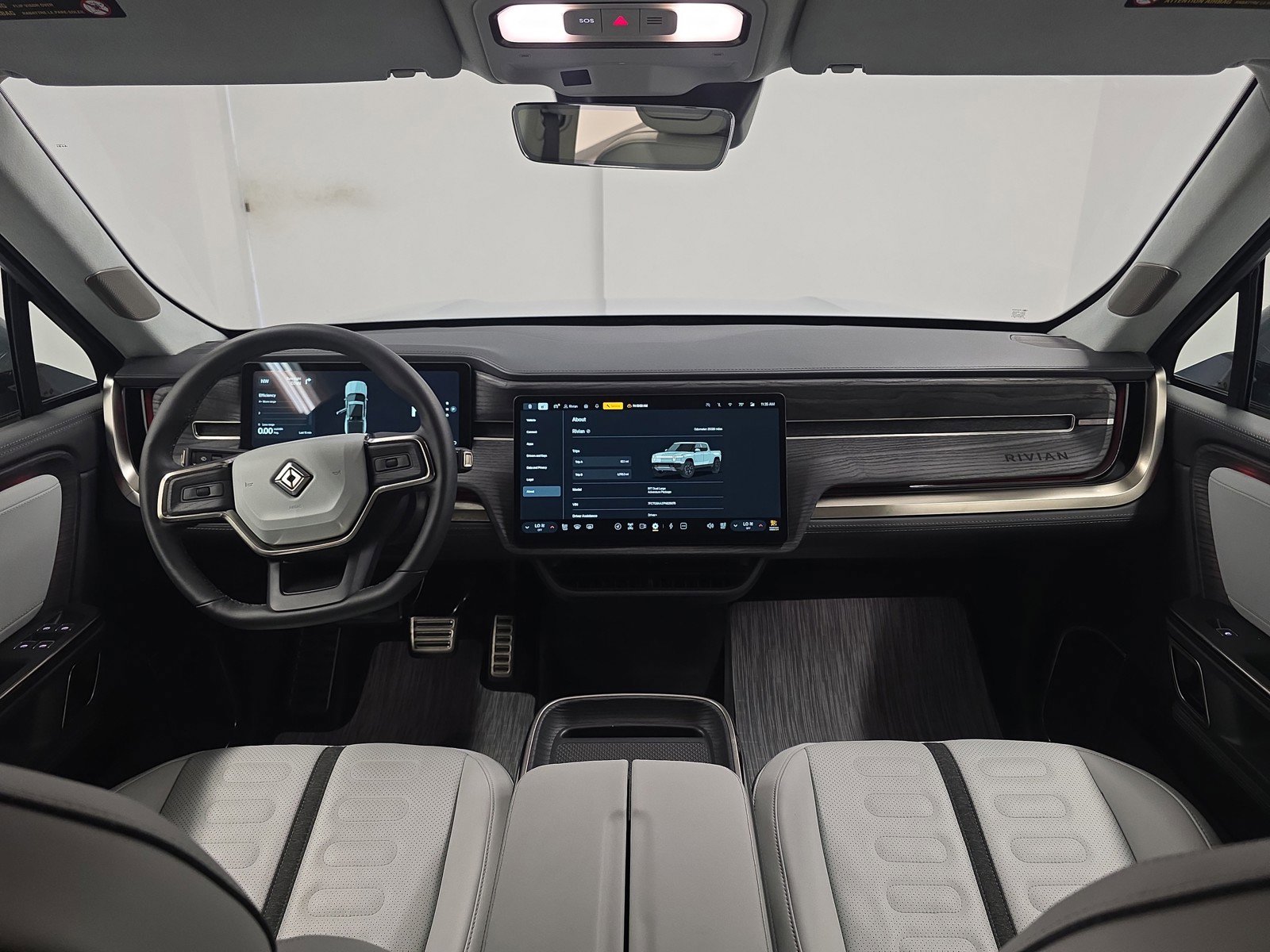Used 2023 Rivian R1T Adventure AWD/4WD image 25