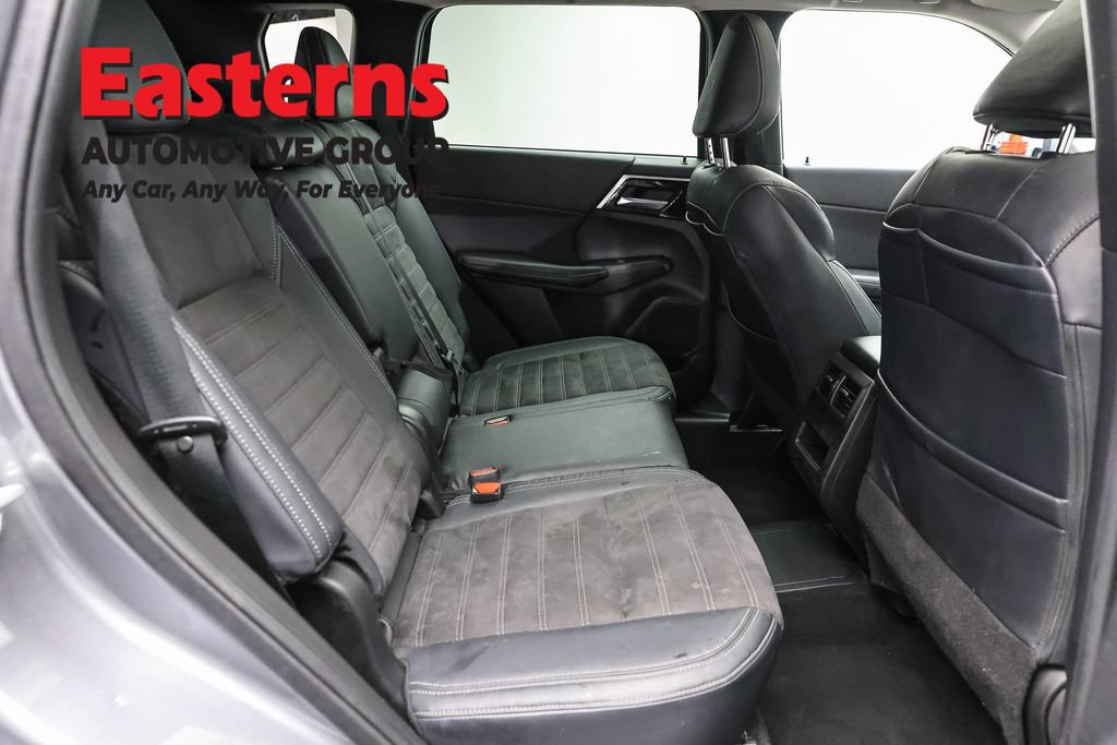 Used 2023 Mitsubishi Outlander SE AWD/4WD image 22