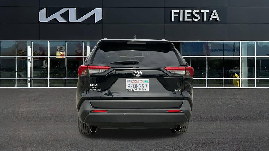 Used 2023 Toyota RAV4 XLE image 5