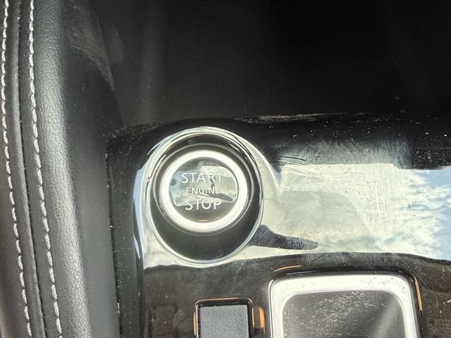 Used 2018 Nissan Kicks SV w/ Exterior Package FWD image 21