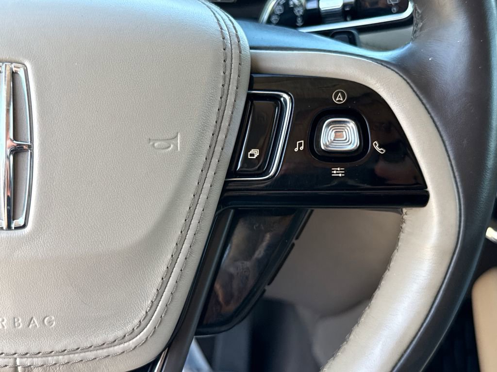 Used 2020 Lincoln Aviator Reserve w/ Equipment Group 202A AWD/4WD image 17
