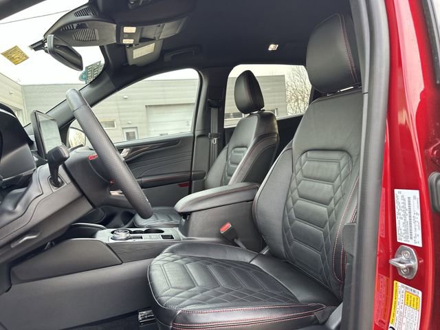 Used 2024 Ford Escape ST-Line Elite w/ Premium Technology Package image 15