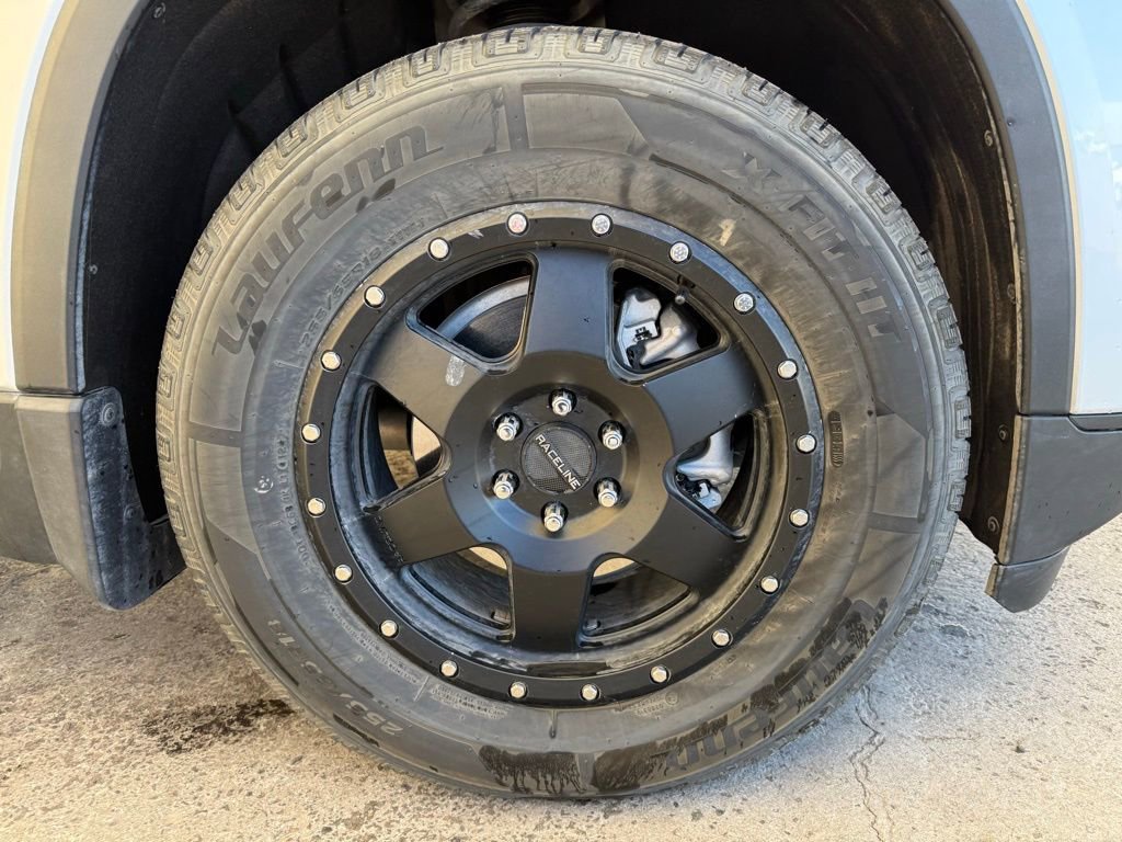 Used 2021 Chevrolet Traverse LS w/ LPO, Floor Liner Package image 11