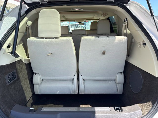 Used 2016 Lincoln MKT AWD image 22