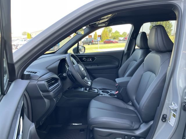 Used 2025 Subaru Forester Limited AWD/4WD image 11