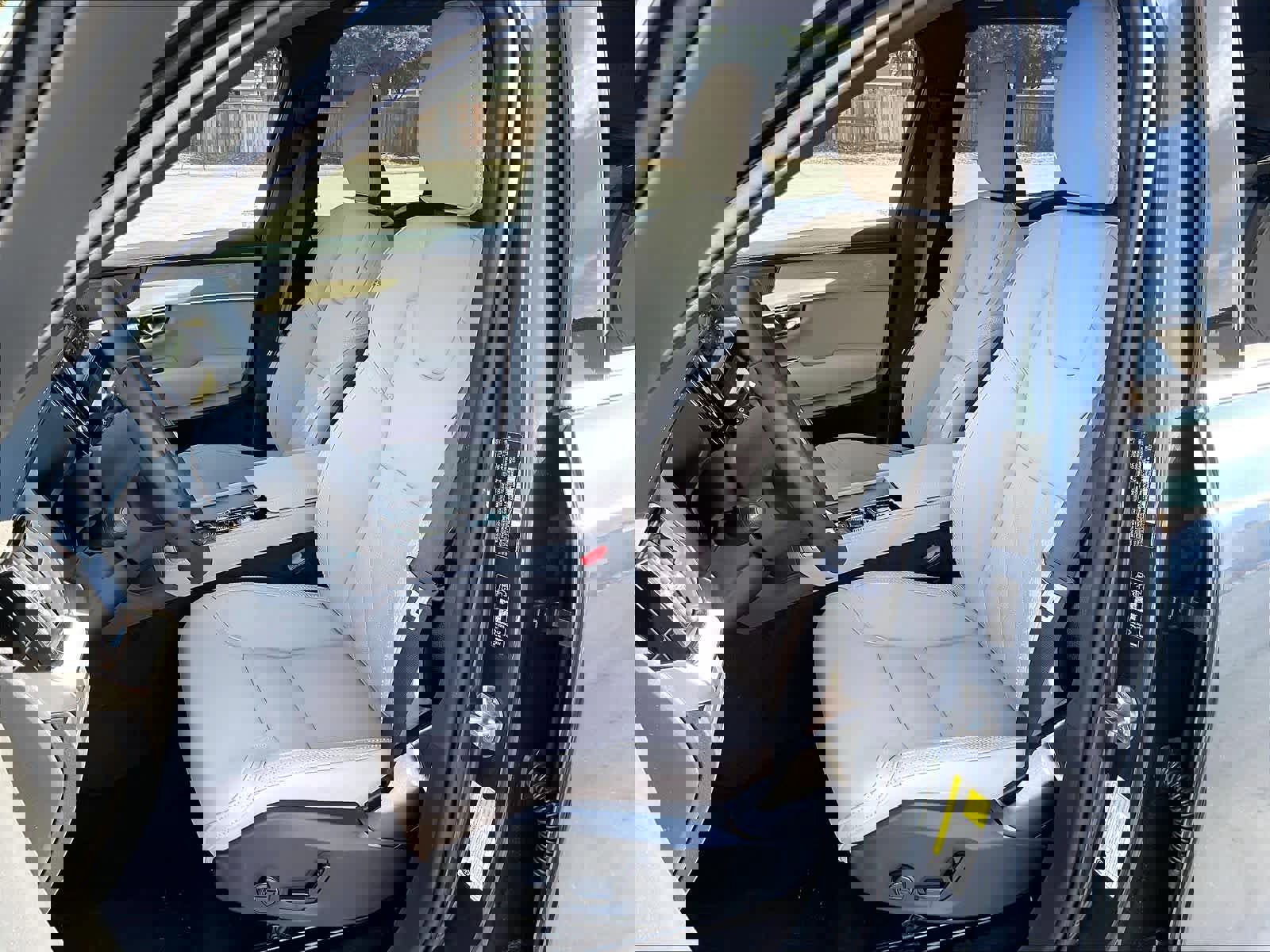 New 2026 Volvo XC90 B5 Plus w/ Protection Package image 11