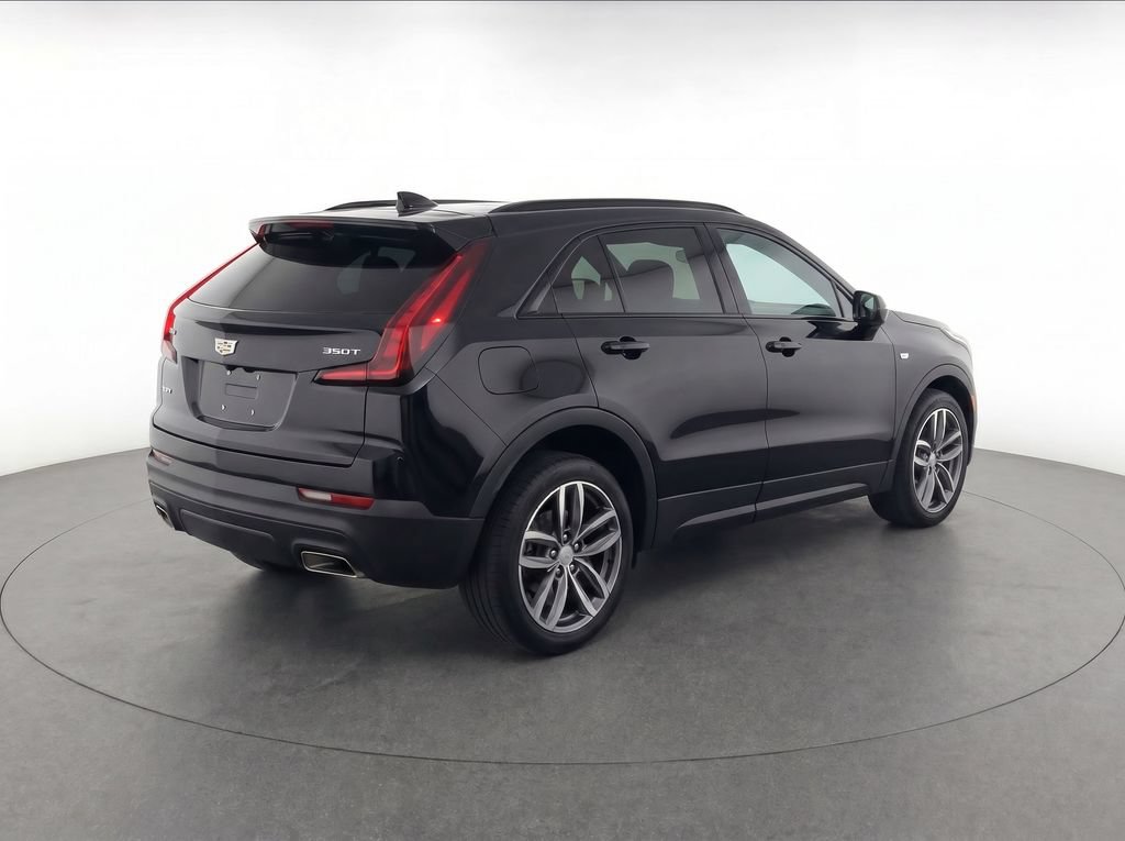 Used 2022 Cadillac XT4 Sport w/ Comfort Package AWD/4WD image 4