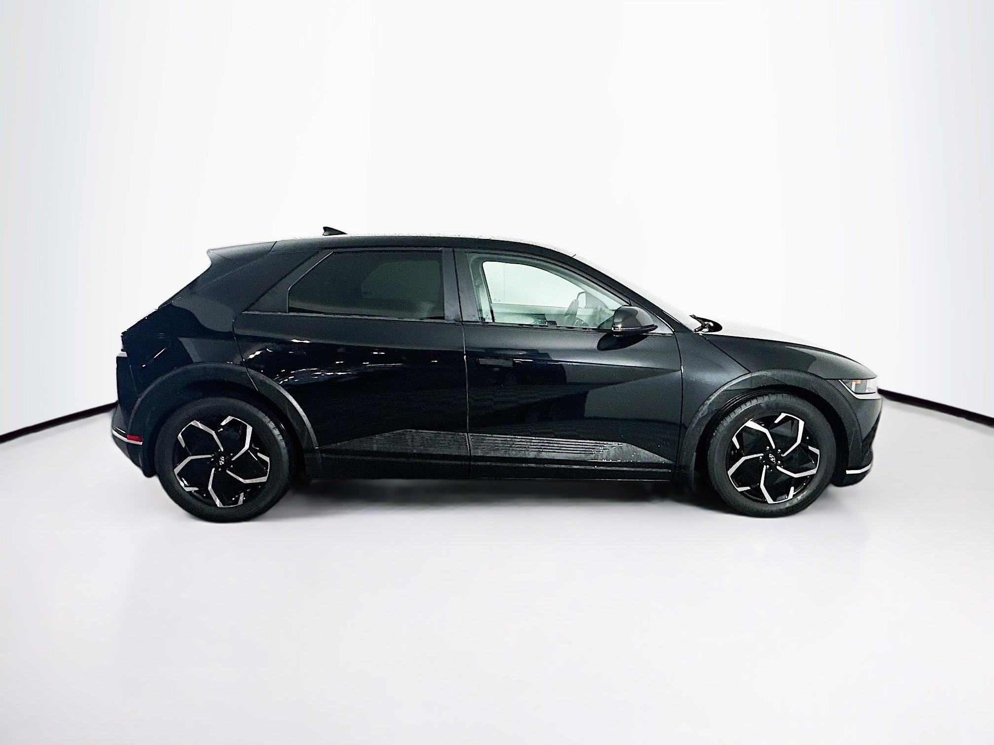 Used 2023 Hyundai Ioniq 5 SE image 10