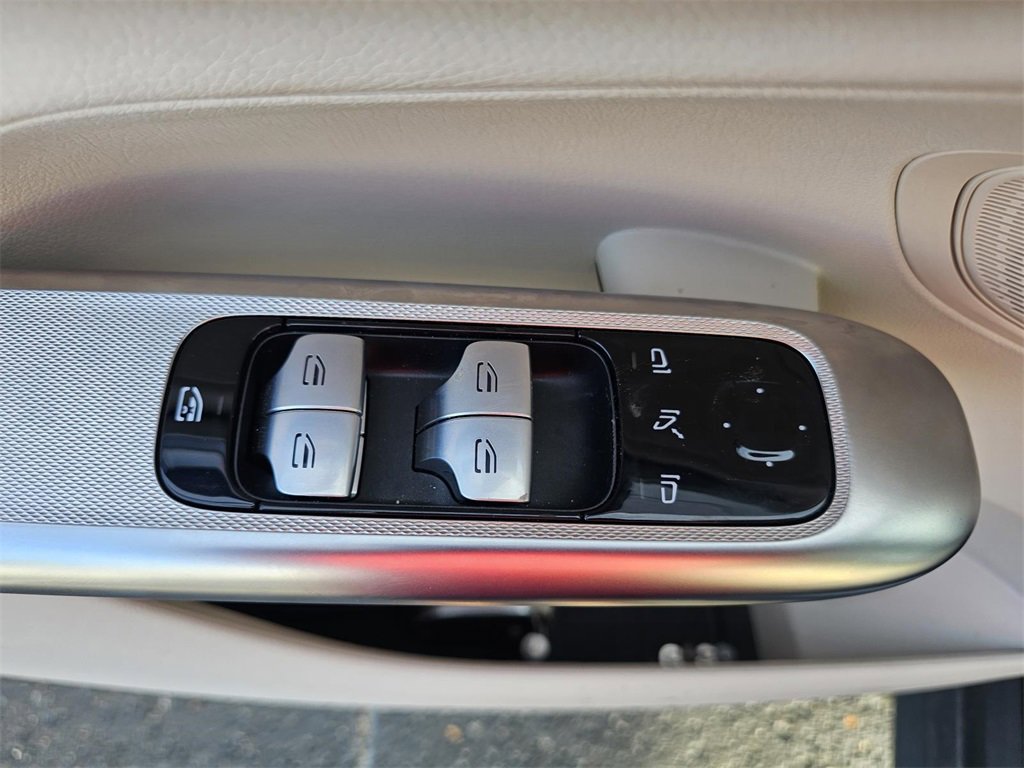 Certified 2024 Mercedes-Benz GLC 300 4MATIC image 13