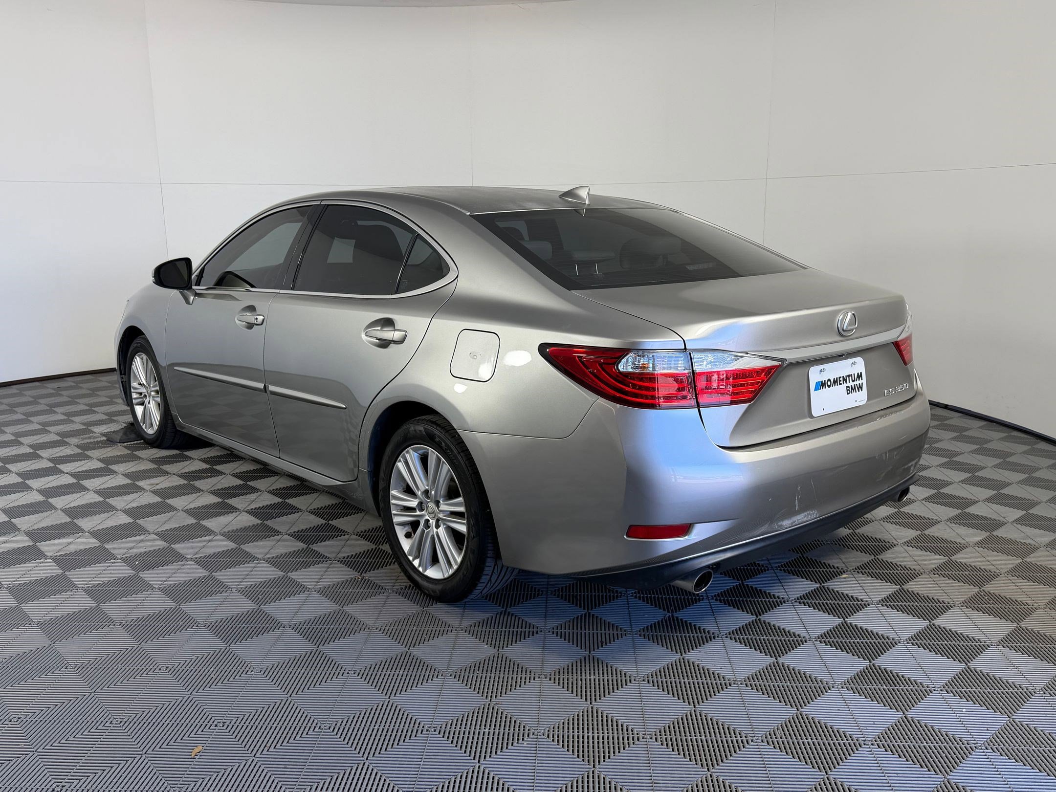 Used 2015 Lexus ES 350 Crafted Line image 3