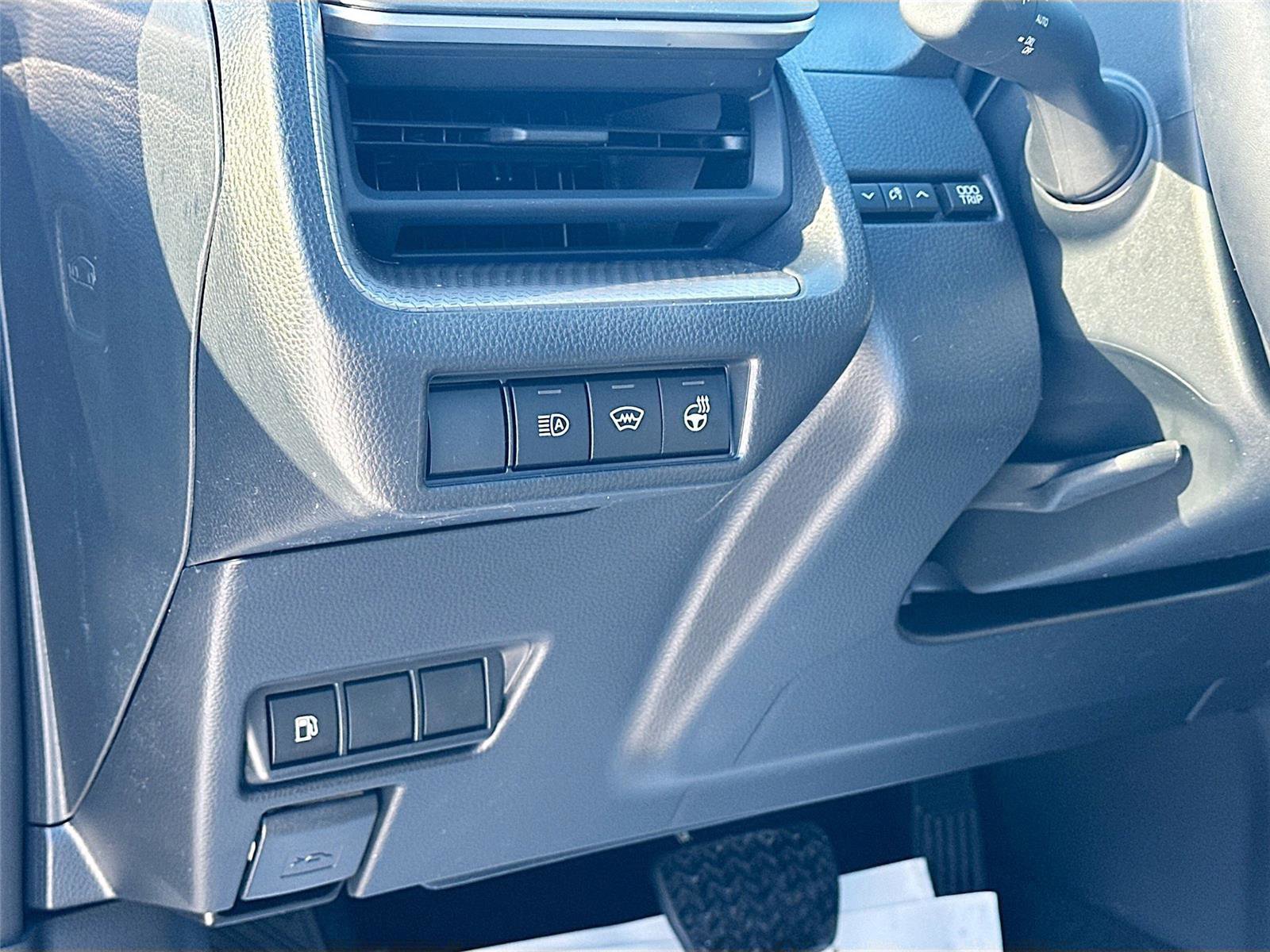 New 2026 Toyota Prius XLE image 10