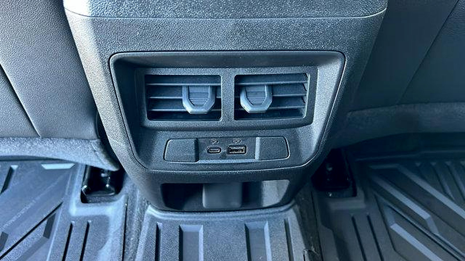 New 2026 Chevrolet Colorado ZR2 w/ Technology Package image 16