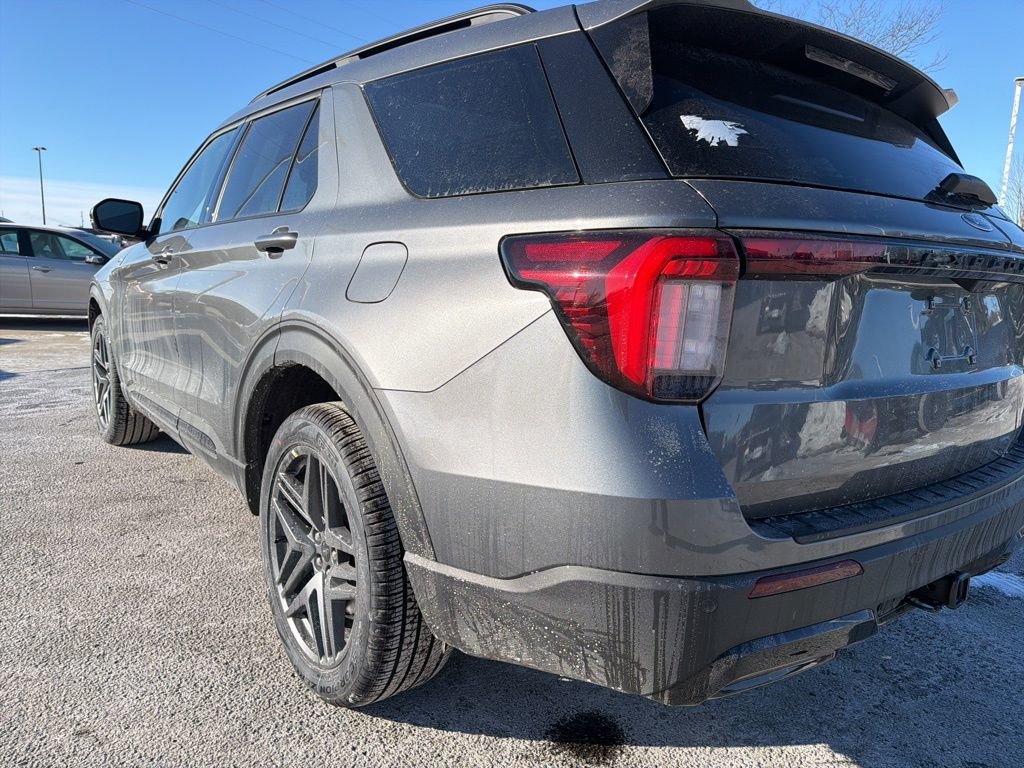New 2026 Ford Explorer ST-Line w/ ST-Line Street Pack image 12
