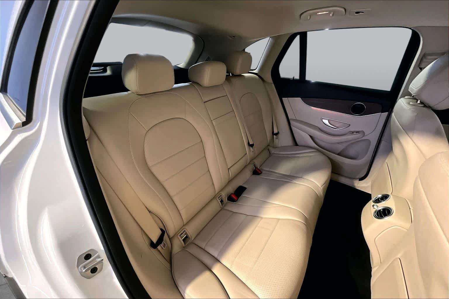 Used 2022 Mercedes-Benz GLC 300 4MATIC image 20