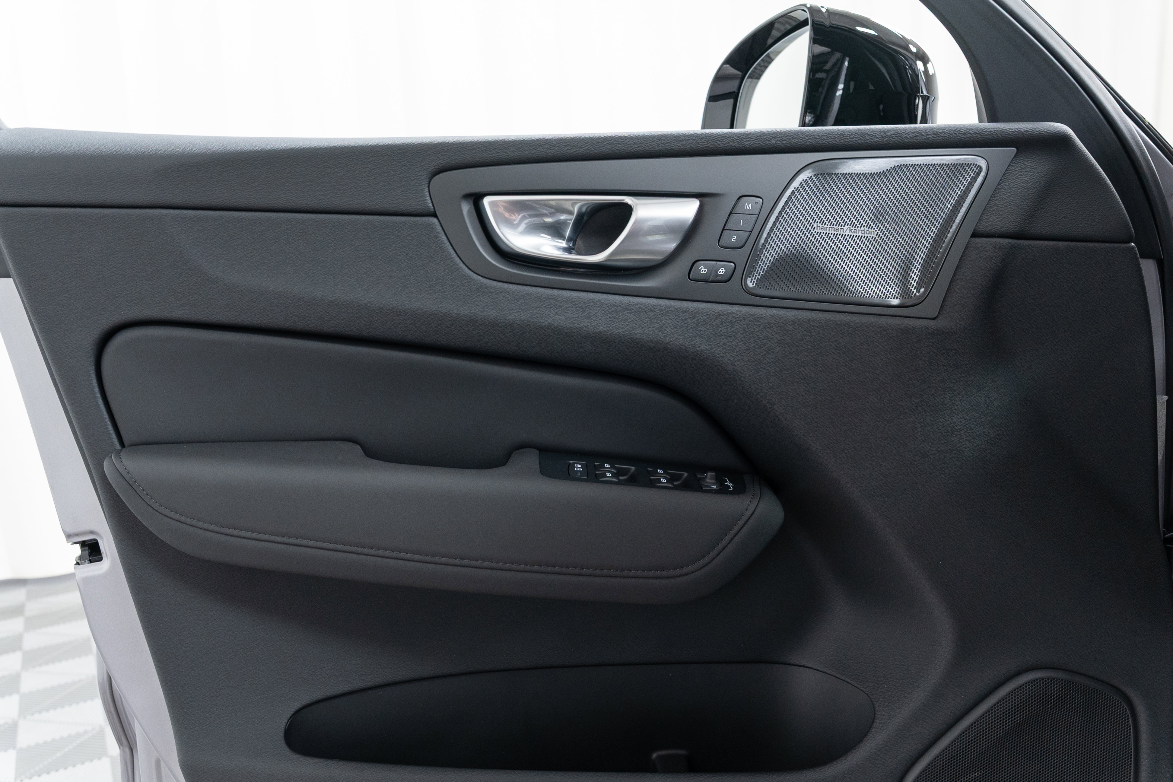 New 2026 Volvo XC60 B5 Plus w/ Climate Package image 11