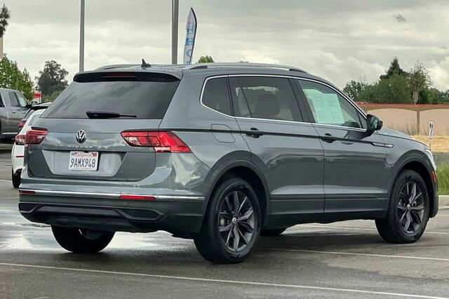 Certified 2022 Volkswagen Tiguan SE FWD image 4