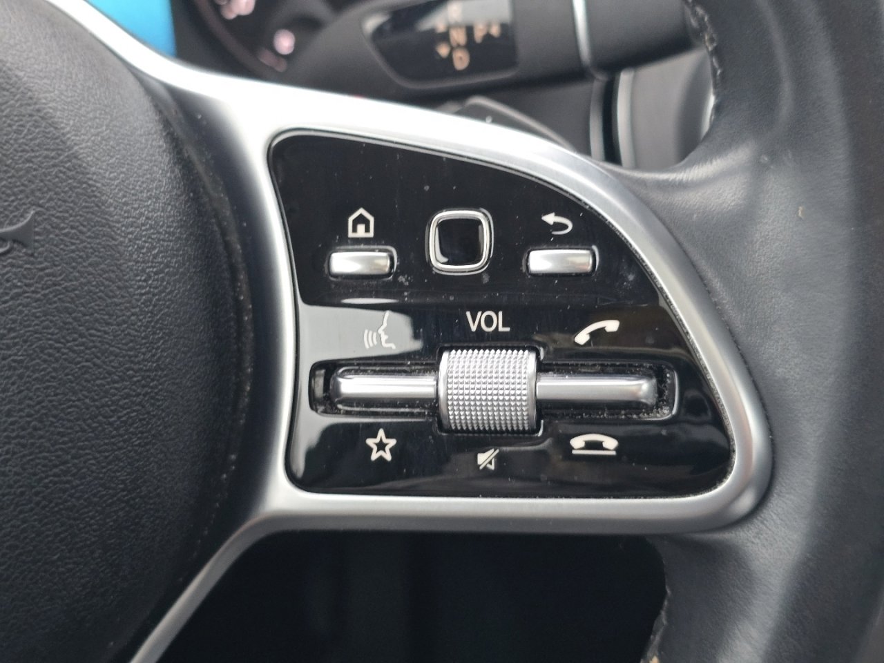 Used 2020 Mercedes-Benz C 300 4MATIC Sedan image 31