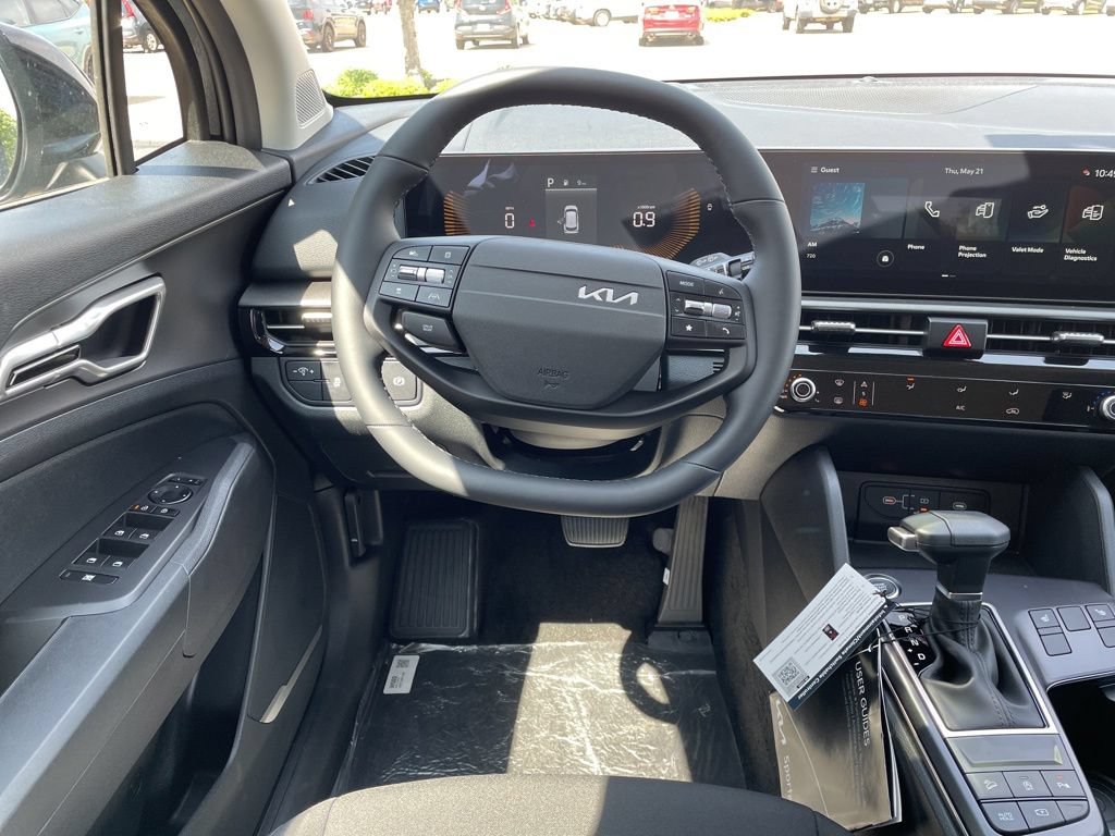 New 2026 Kia Sportage LX FWD image 12
