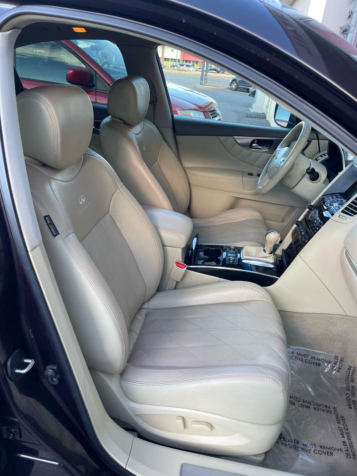 Used 2010 INFINITI FX35 FX35 AWD w/ Navigation Pkg image 18