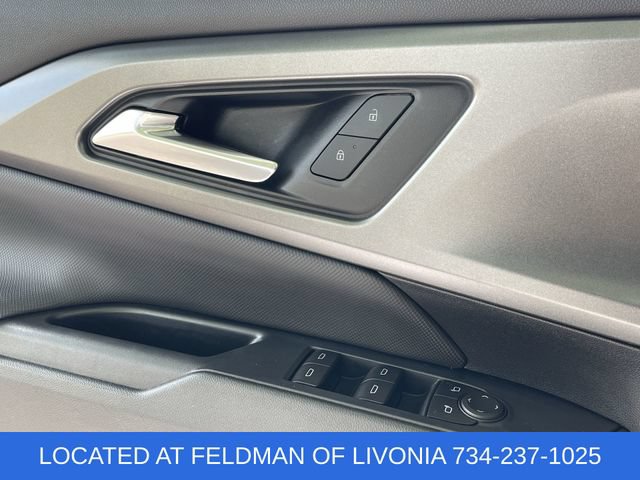 Certified 2025 Chevrolet Equinox EV LT FWD image 22